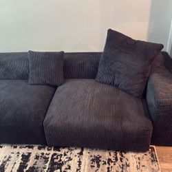 Small Sectional W/ Ottoman