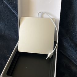 MacBook Air SuperDrive