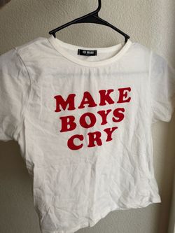 Women’s graphic tee