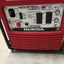Honda EB2800i Industrial Inverter Generator – Clean, Runs Perfect – GFCI – Quiet