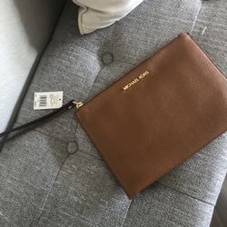 Michael Kors Wristlet