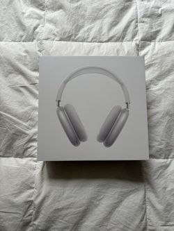 AirPod Maxs Silver (brand New)