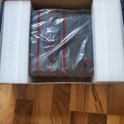 Alpine PWE-S8,  8" Compact Powered Subwoofer 