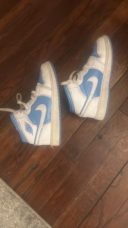 Air ፡ Jordan ፡ 1 ፡ Mid ፡ UNC ፡ Patent ፡ Leather