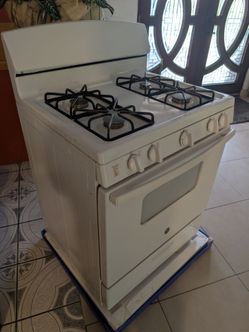 Stove\oven GE 30in freestanding
