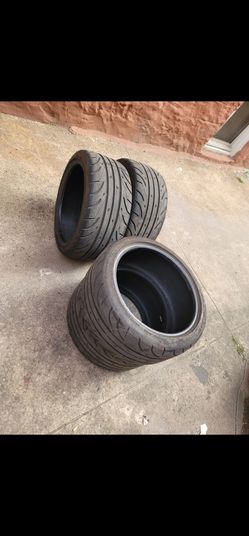 Accelera 651 Sport 18" Tires (265 35 18)