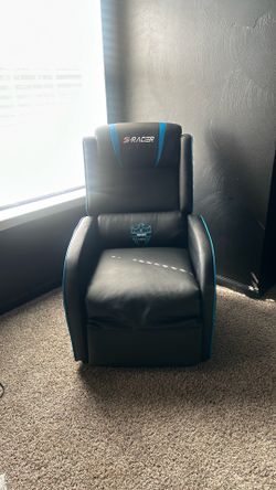 Reclining gamer chair