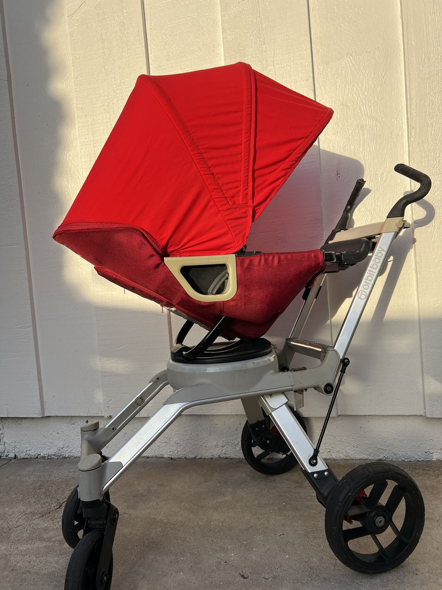 Orbit Baby G2 Red Stroller