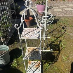 **** Three Tiered Dome Wrought Iron Planter - Pls Read Description & See My Other Lustings ****