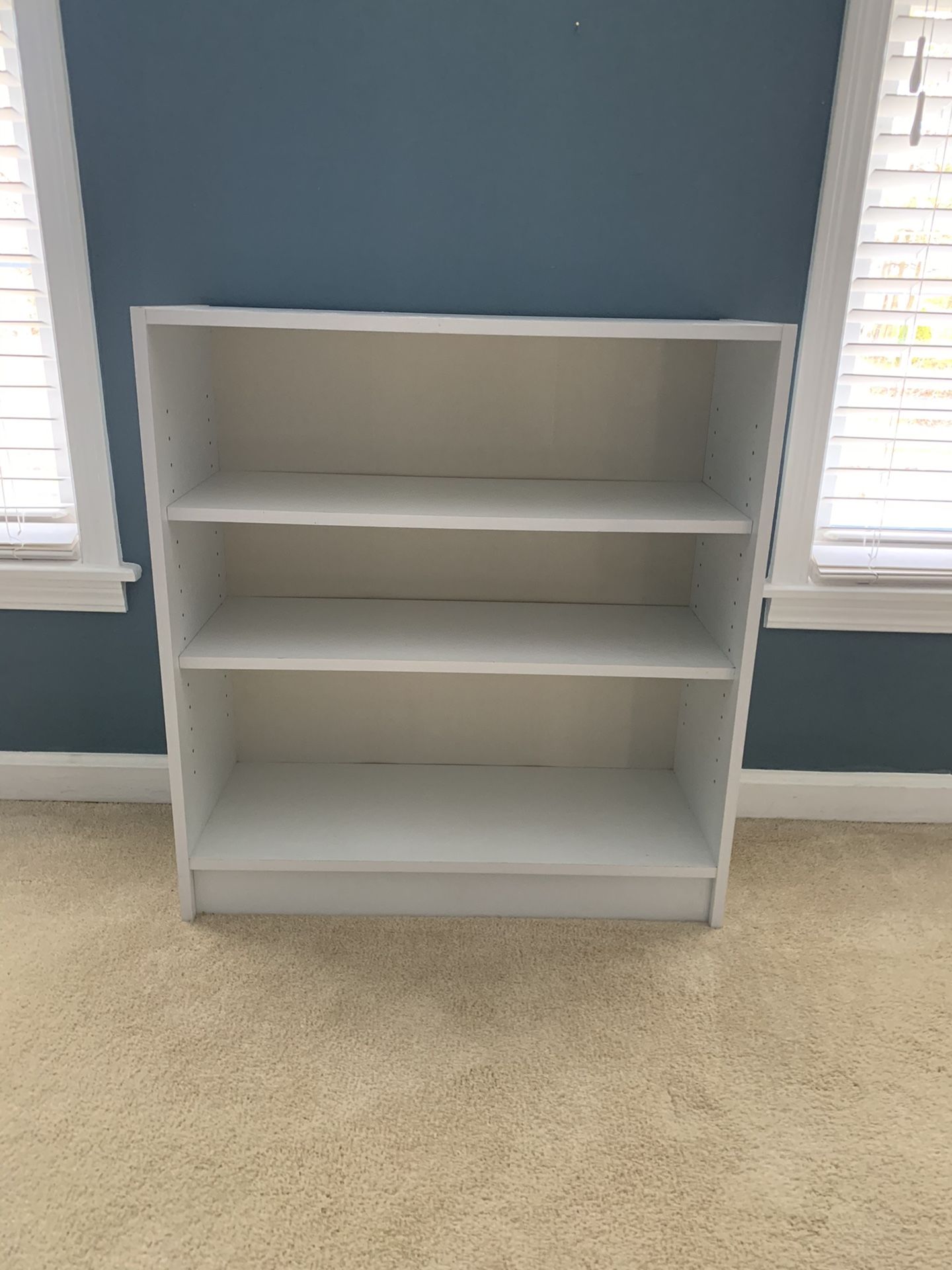 White 3-shelf bookcase