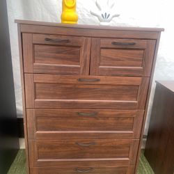 IKEA Songesand 6 Drawer Dresser New 