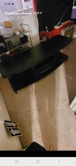TV Stand/ Entertainment Center