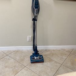 Shark Stand Vacuum 