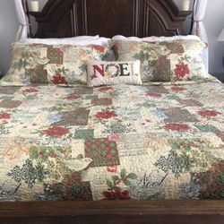 Christmas Quilt And Shams