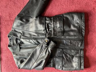 Studio Andrew Marc for Wilsons Genuine Black Leather Jacket – Men’s Medium – Travel Case Included – $85 OBO