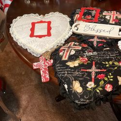 Memorial Hearts Or Friendship Hearts