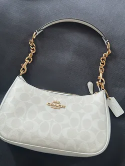 Luxury Monogram Shoulder Bag - Cream White - Gold Chain Hardware - Used