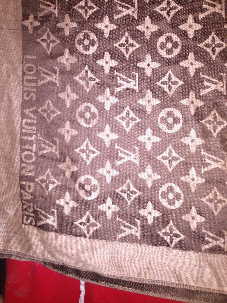 Louis Vuitton Scarf