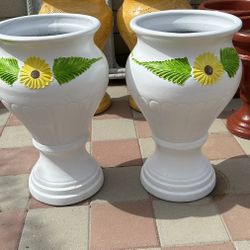 New Flower Pots Made Out Of Clay 
