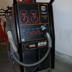 Lincoln 256 Mig Welder 