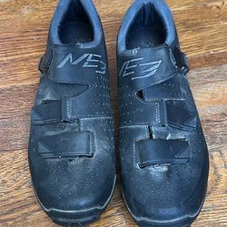 Shimano ME3 Mountain Biking Shoes With Shimano Cleats