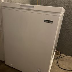 Chest Freezer 5 Cu.Ft. for Sale in Westminster, CA - OfferUp