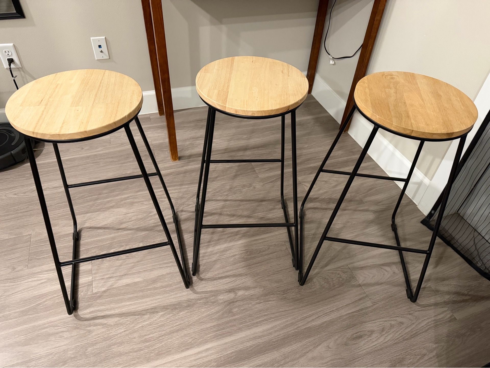 Set of 3 Wooden Bar Stool