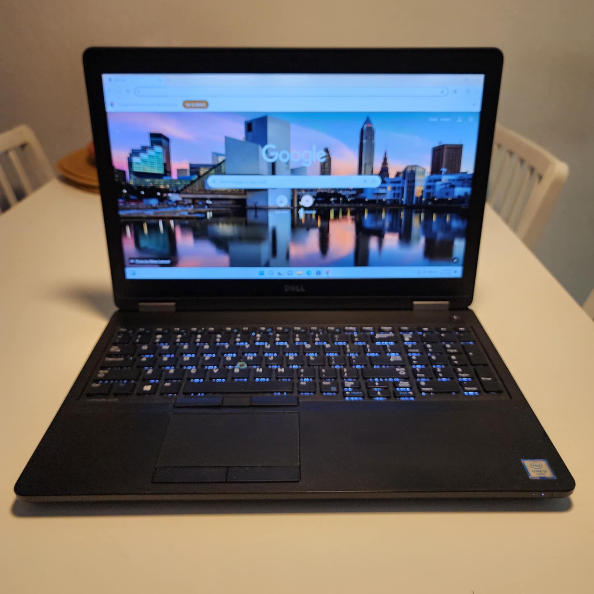 Dell Latitude E5570 Laptop 💻 computer Intel Core i5-6300U - 8GB Ram 240GB SSD Windows 11 pro. Microsoft office installed. Nothing wrong. ** NO