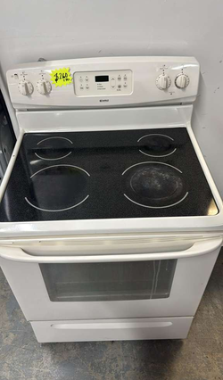 Kenmore Electric Range – Smooth Top, White, Works Great
