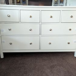 IKEA hemnes 8 Drawer 