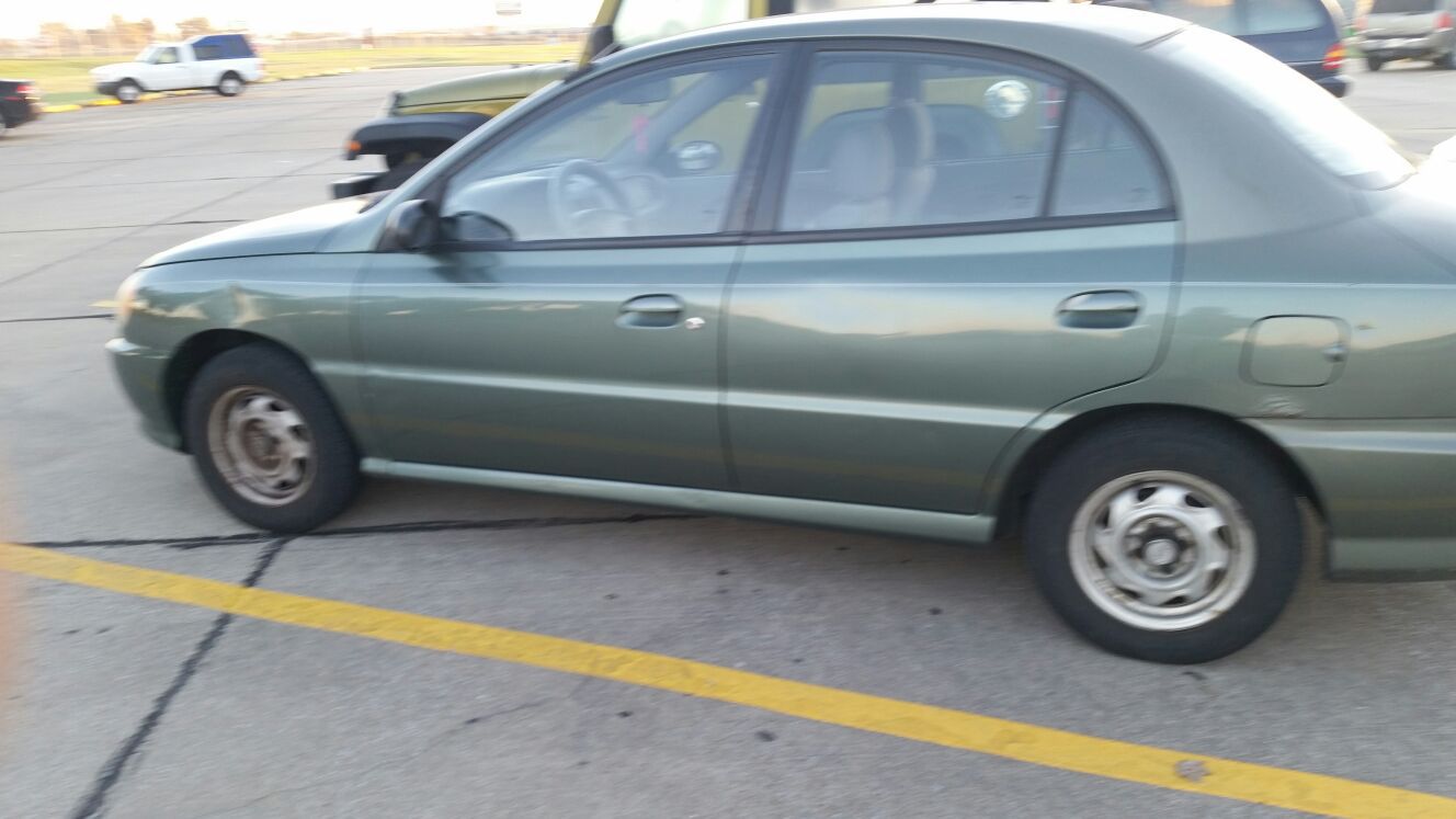 2001 kia rio 5 Speed im ask 1500 this good letter work for someone look for cheep car for got to work