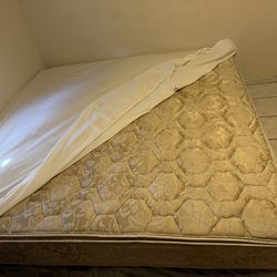 King size bed with box spring