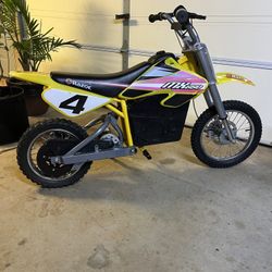 Razor mX650 Dirtbike *New Batteries*