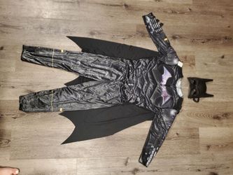 Batman kids costume size medium brand new with tags