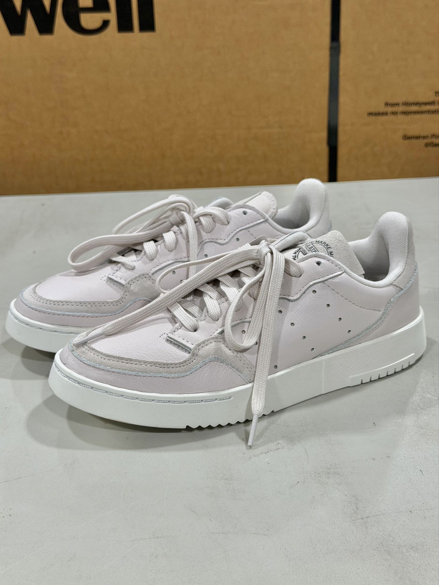 Women’s 8 Adidas Sneakers