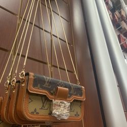 Purse For Phones ✨