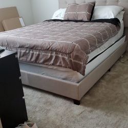 Ashley Furniture Queen Bed 