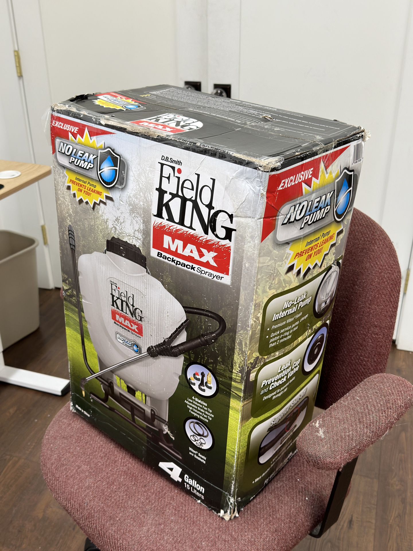 HOT DEAL Field King MAX 4 Gal. Backpack Sprayer For Professionals