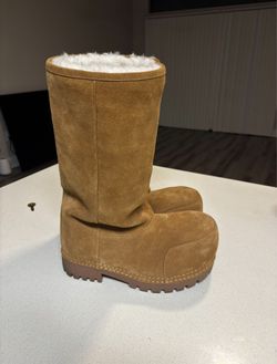 Balenciaga boots