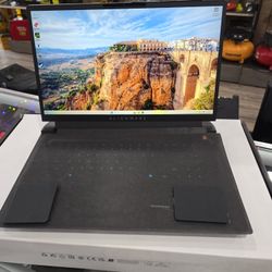 ALIENWARE👽GAMING💻LAPTOP