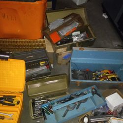 Huge Lot Tools Electronics Ect
