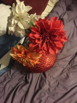Red Vase & Flowers