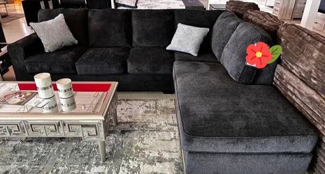 Altari 2 Piece Couch& Sectional 