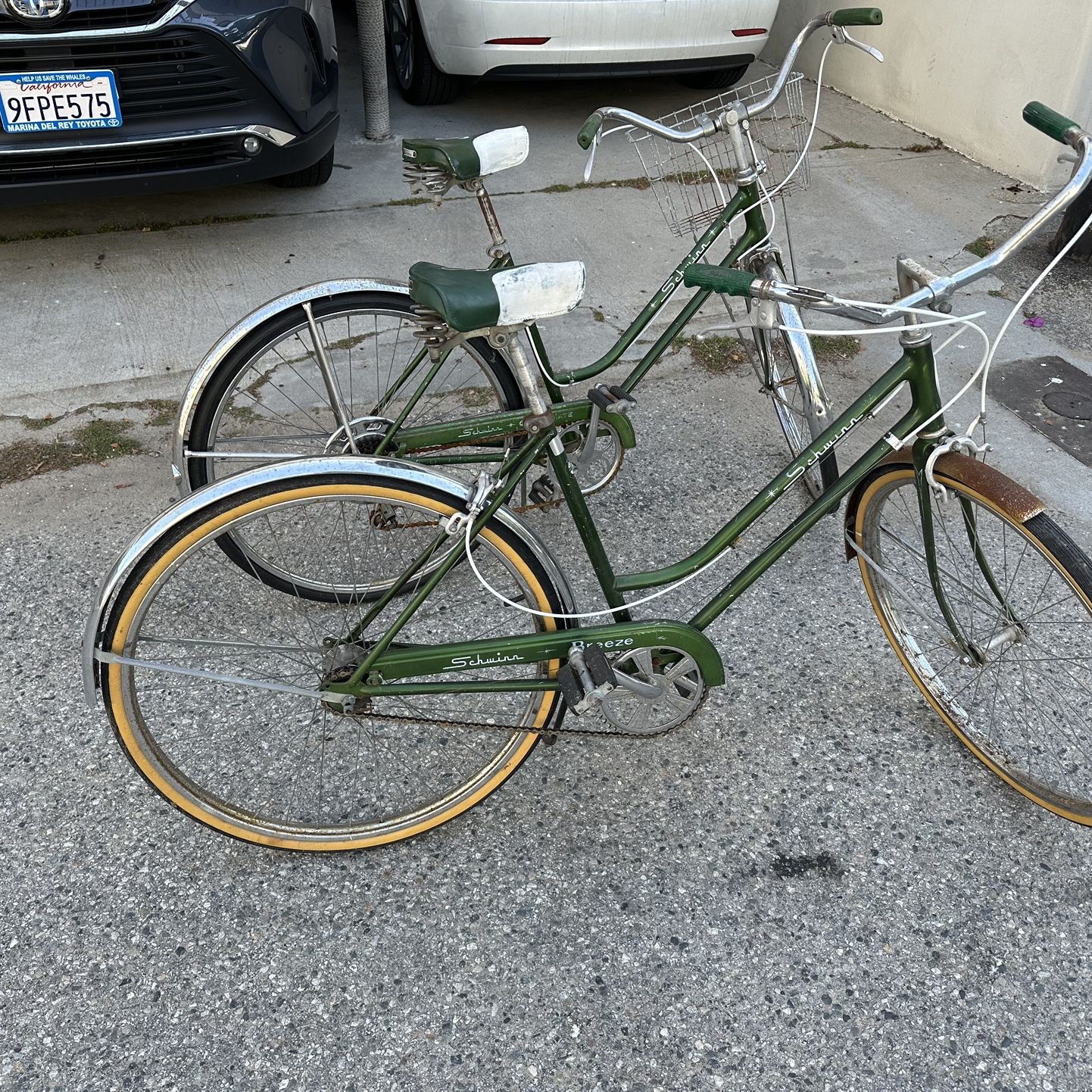 Two Vintage Schwin Bikes for Sale in Inglewood, CA - OfferUp