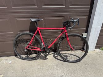 Surly straggler gravel bike