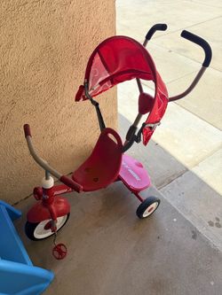 Radio flyer stroll n trike