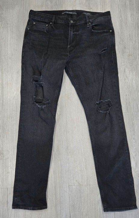 Guess Distressed Slim Tapered Finnley Black Jeans