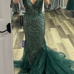 Ladivine Green Prom Dress