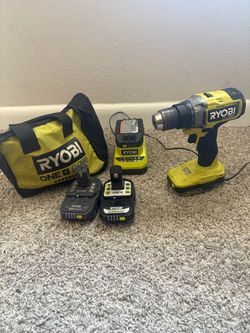Ryobi drill w/ 4 batteries and charger