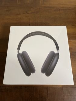 AirPod maxes